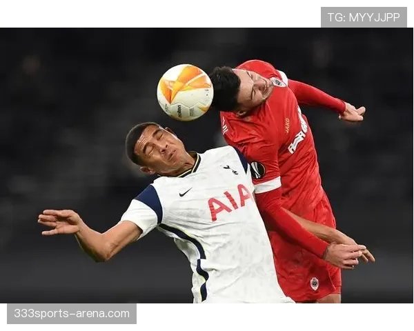 奥斯梅恩与本泽马：射门效率及战术角色对比分析