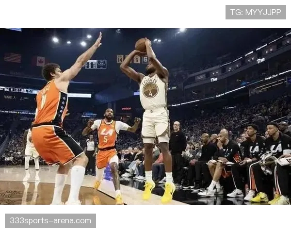 卡里姆·阿布杜尔-贾巴尔投篮效率领先同位置历史巨星，开拓篮下得分新高度