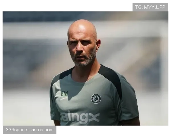 切尔西中场结构看似运转有序，实则缺失关键连接点，影响比赛节奏掌控