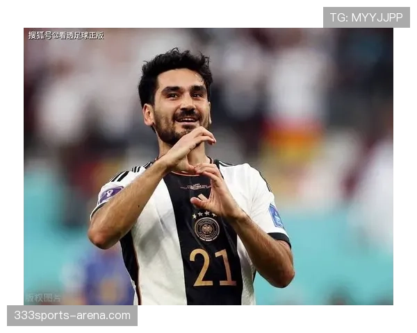 京多安如何通过回撤接应激活边路进攻并在强强对话中主导中场？